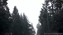 Teen babe fingers her wet pussy in the car 🚗💦