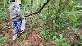 थाई विलेज एमेच्योर फॉरेस्ट में पैशनेट आउटडोर चुदाई 4K