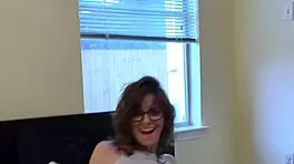 young milf cums hard from her hairy squirting pussy