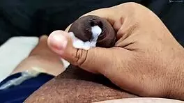 gf toys her pussy with my gift till she squirts 💦😍