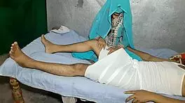 इंडियन देसी टाइट कुंवारी चूत रanch कंट्री में जोरदार चोदा रियल हिंदी सेक्स