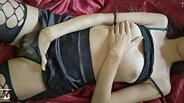 watch me finger my wet shaved pussy till i squirt hard