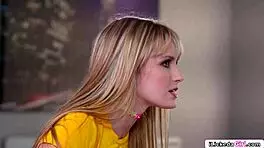 stepsis pussy gets licked and fingered by hot lesbian babe