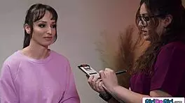 lesbian milf begs for deep pussy fingering massage