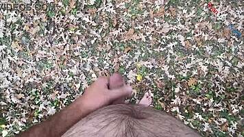 Outdoor Nangi Dirty Talk, Fir Masturbate Aur Barefoot POV Mein Cum