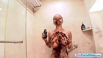 omg i saw teen paris milan spreading chocolate all over herself... so hottt