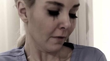 Mid Massage A Creep Eats Out Her Pussy She Freaks Out Adulttiming