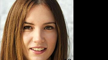 mistress kittiwips 19 tied up and ballbusted audio french joi