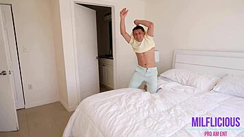 the hot stepmom sarai minx intro extended